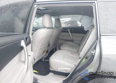 2013 Toyota Highlander Se V6 from USA, damaged, VIN 5TDZK3EH5DS136001